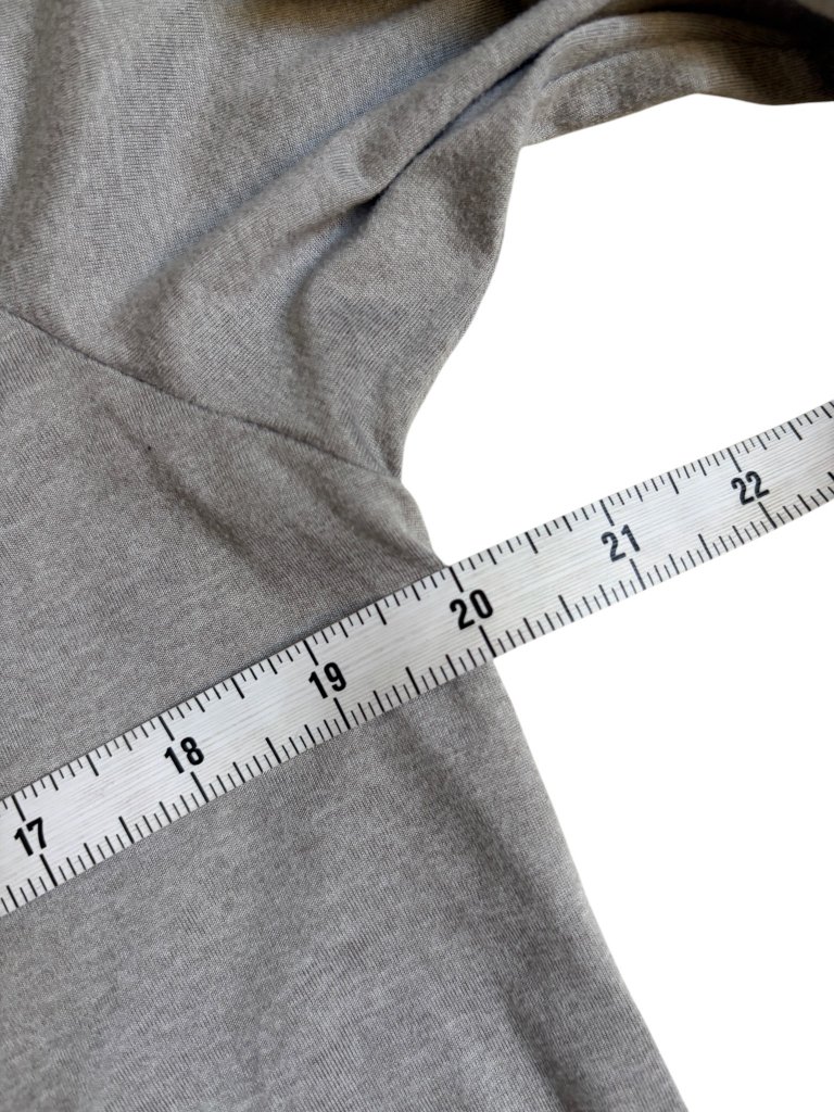 Vuori Daydream Crew Long Sleeve Pullover Top (Light Heather Grey) - Medium — image 7 of 8